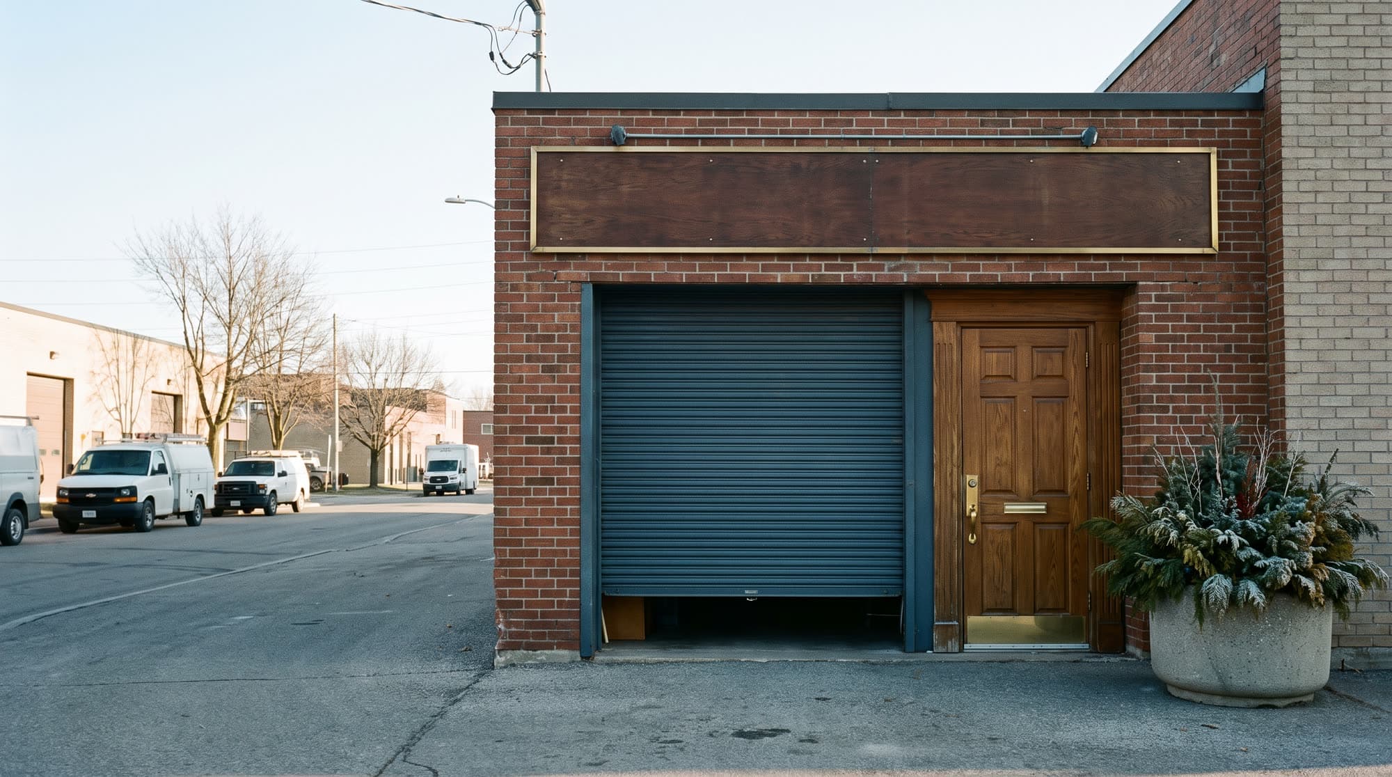 The Halcyon unit on Kerr Industrial Park, roller door and side entrance